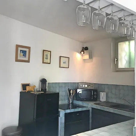 La Maison De *